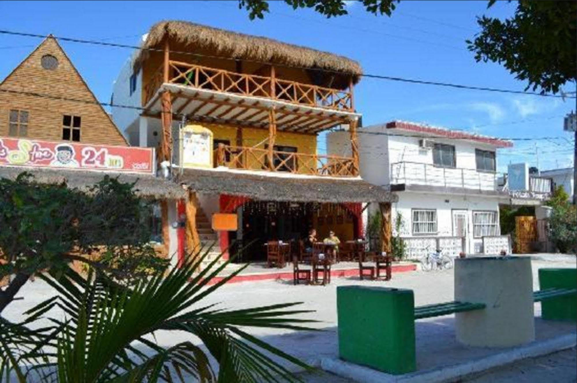 Hotel Casa Lupita Isla Holbox ภายนอก รูปภาพ